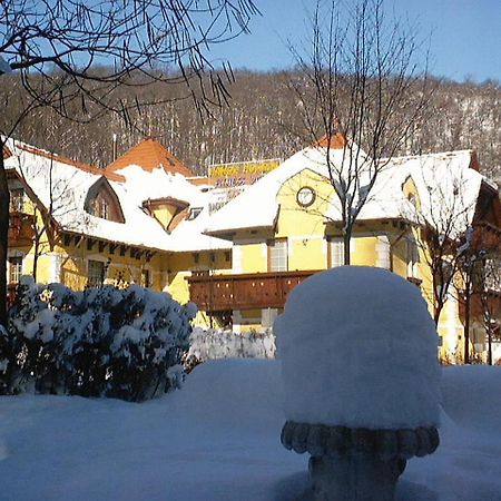 Hotel Szeleta Lillafüred Extérieur photo