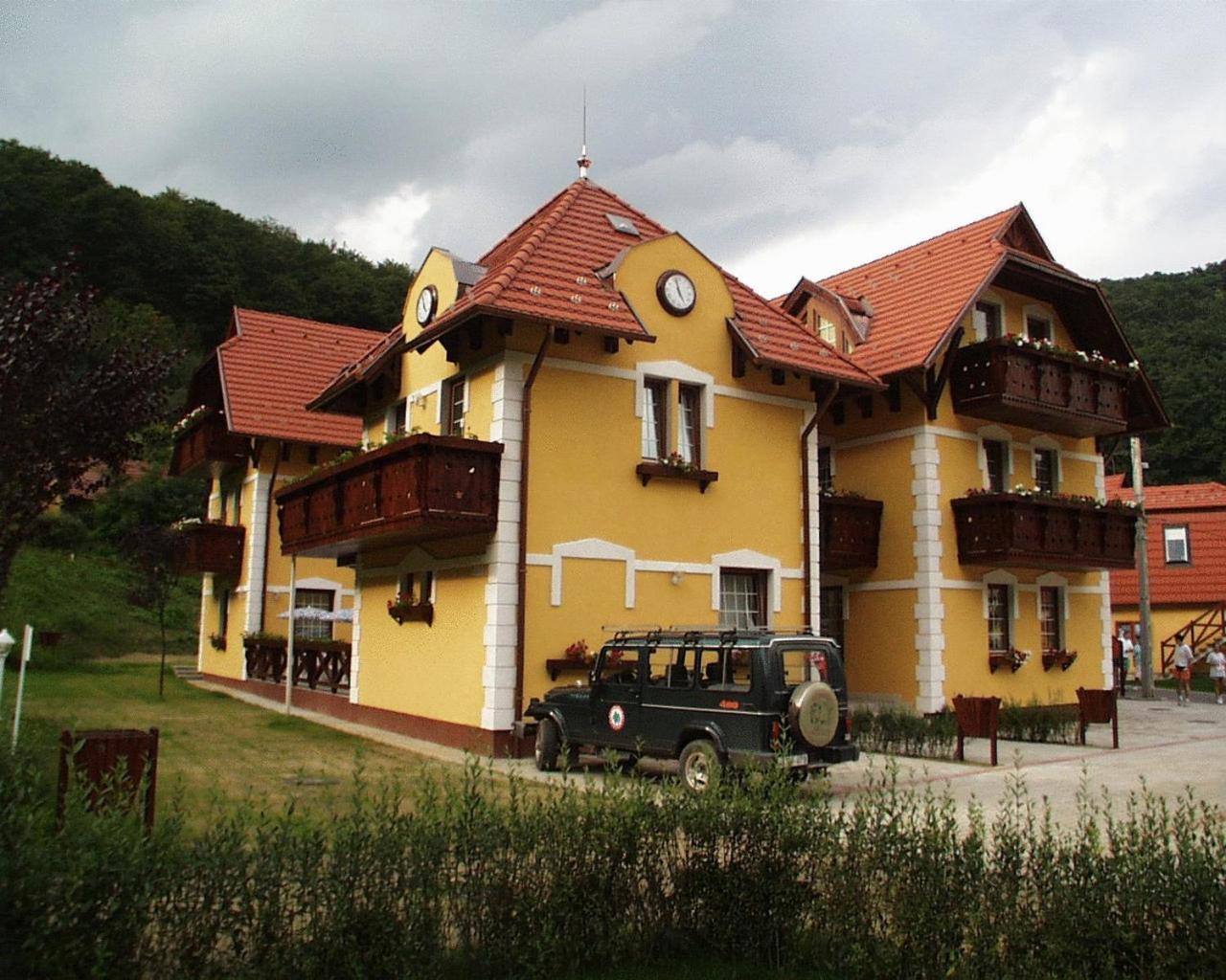 Hotel Szeleta Lillafüred Extérieur photo